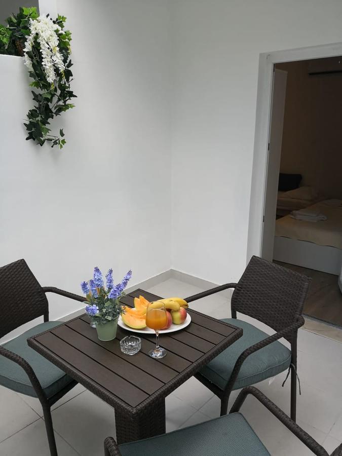 Apartments Niko 奥米什 外观 照片